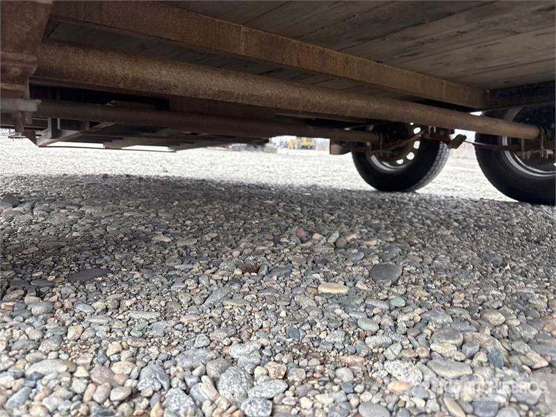  C & B 16 ft T/A Utility Trailer Citas piekabes