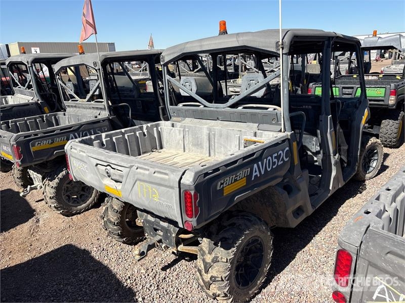 Can-am 4x4 Utility Vehicle ماكينات منفعة عامة