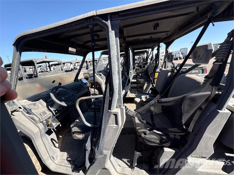 Can-am 4x4 Utility Vehicle ماكينات منفعة عامة