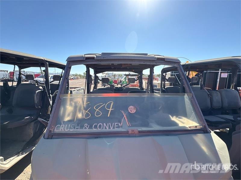 Can-am 4x4 Utility Vehicle ماكينات منفعة عامة