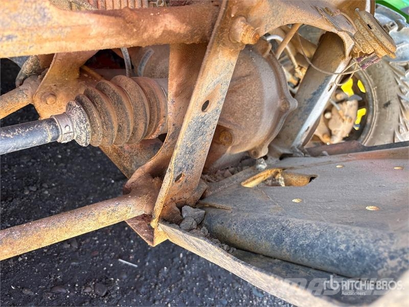 Can-am 4x4 Utility Vehicle 多用途機械