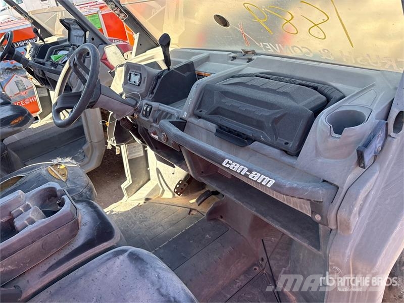 Can-am 4x4 Utility Vehicle ماكينات منفعة عامة