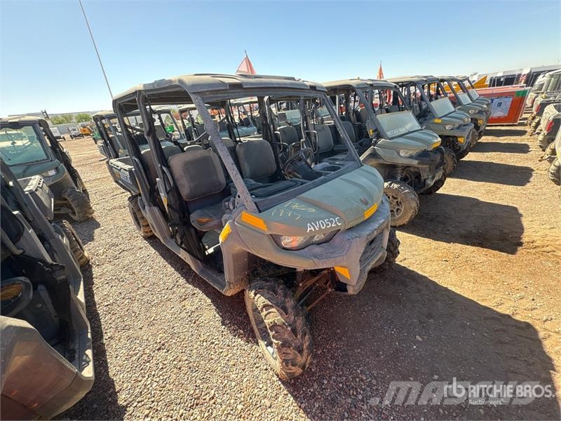 Can-am 4x4 Utility Vehicle ماكينات منفعة عامة