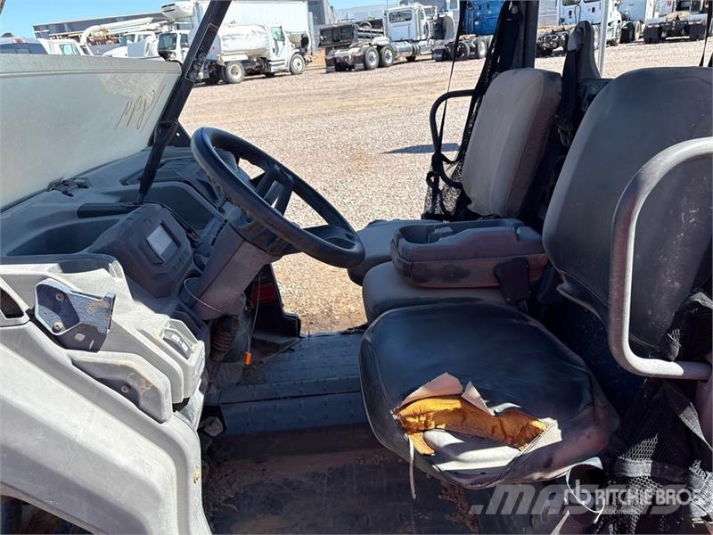 Can-am 4x4 Utility Vehicle 多用途機械