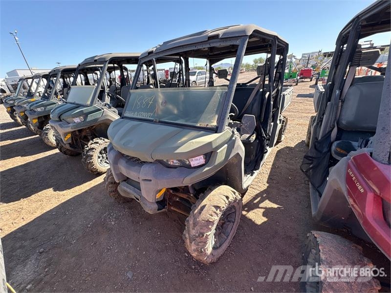 Can-am 4x4 Utility Vehicle ماكينات منفعة عامة