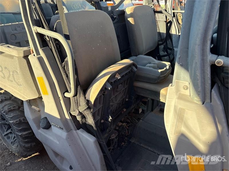 Can-am 4x4 Utility Vehicle Utility machines