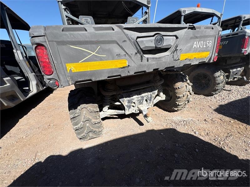Can-am Defender 4x4 Utility Vehicle ماكينات منفعة عامة