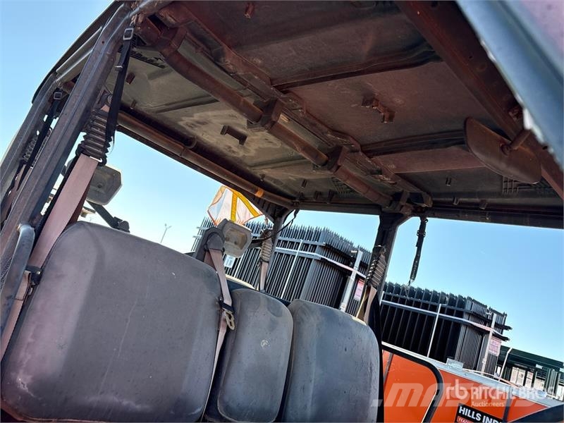 Can-am Defender 4x4 Utility Vehicle ماكينات منفعة عامة