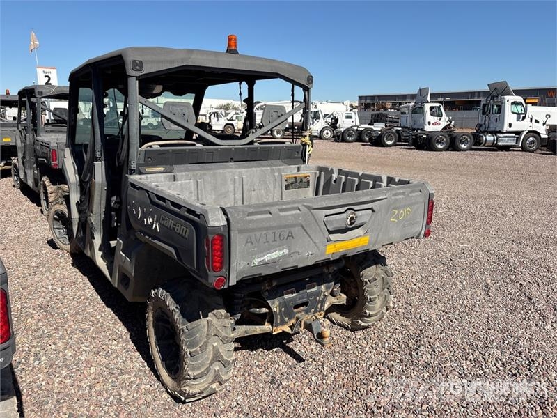 Can-am Defender 4x4 Utility Vehicle ماكينات منفعة عامة