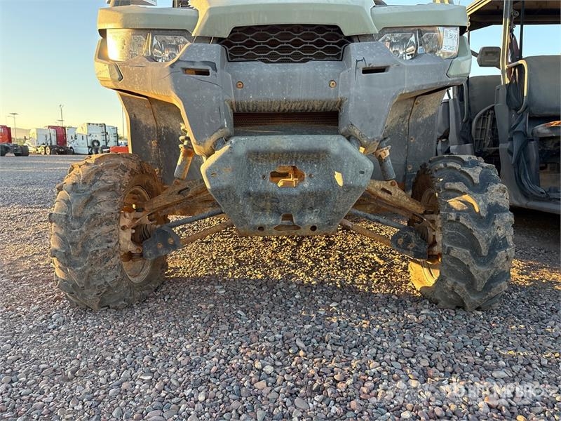 Can-am Defender 4x4 Utility Vehicle Arbeitsfahrzeuge