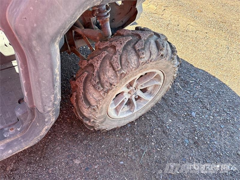 Can-am Defender 4x4 Utility Vehicle Pomoćne mašine