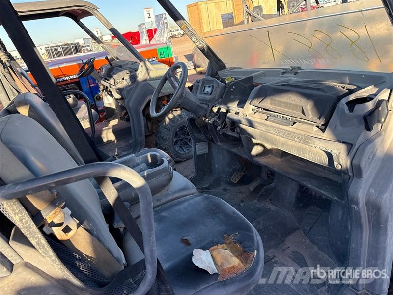 Can-am Defender 4x4 Utility Vehicle Arbeitsfahrzeuge
