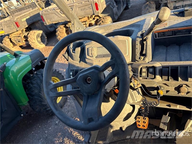 Can-am Defender 4x4 Utility Vehicle Arbeitsfahrzeuge