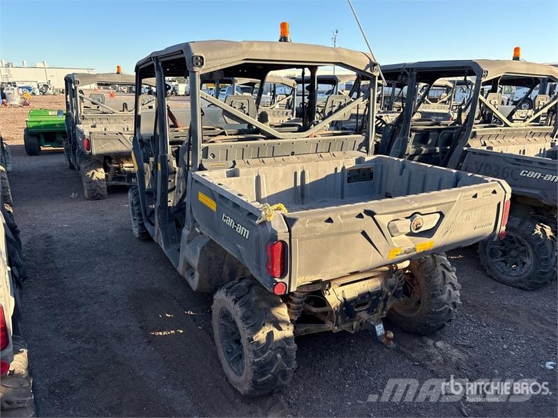 Can-am Defender 4x4 Utility Vehicle Arbeitsfahrzeuge