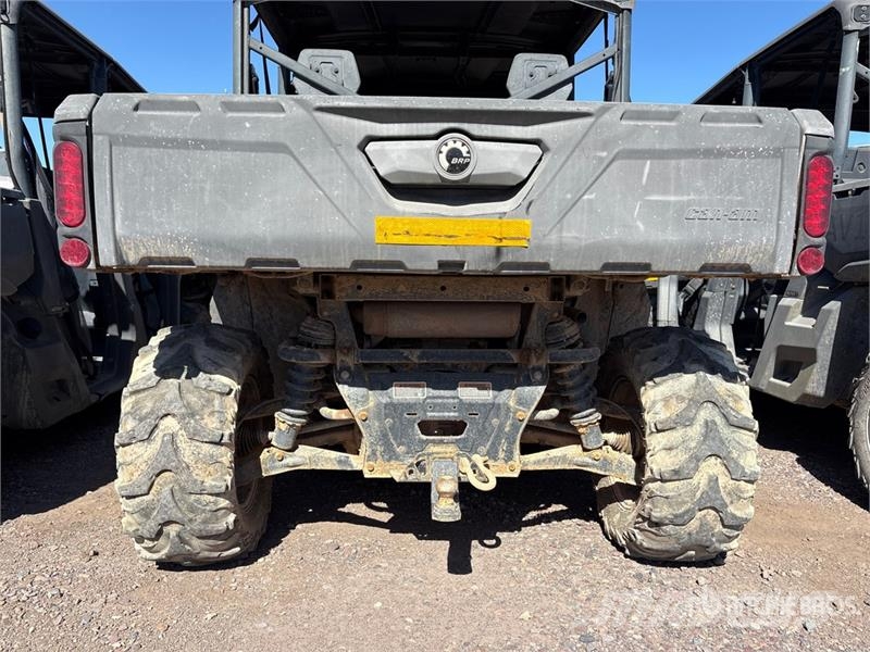 Can-am Defender 4x4 Utility Vehicle ماكينات منفعة عامة
