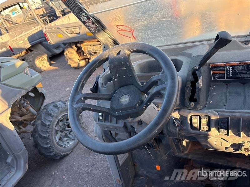 Can-am Defender 4x4 Utility Vehicle Arbeitsfahrzeuge
