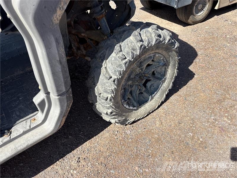 Can-am Defender 4x4 Utility Vehicle Pomoćne mašine