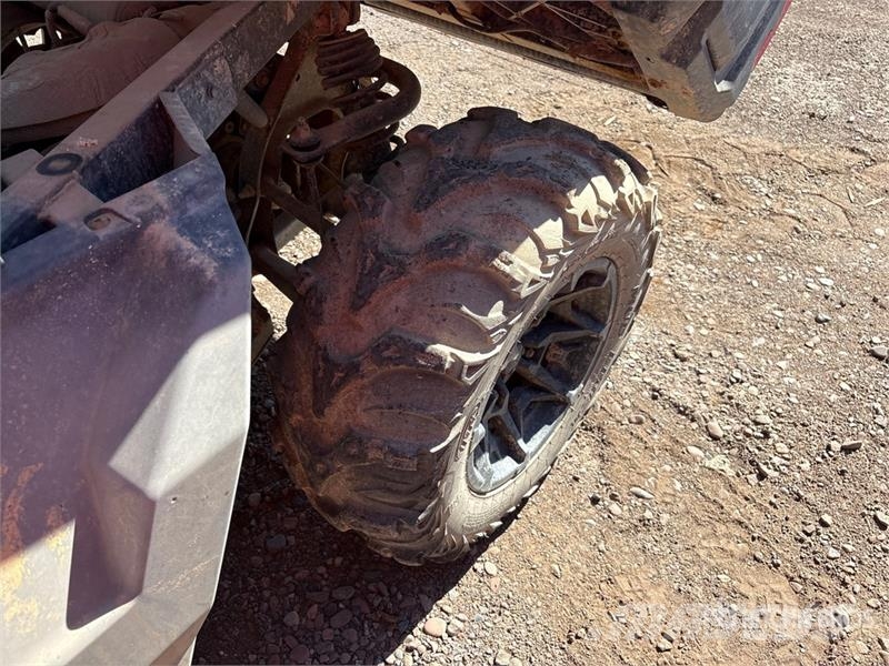 Can-am Defender 4x4 Utility Vehicle ماكينات منفعة عامة