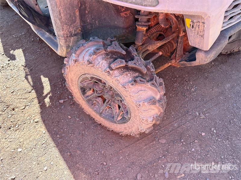 Can-am Defender 4x4 Utility Vehicle ماكينات منفعة عامة