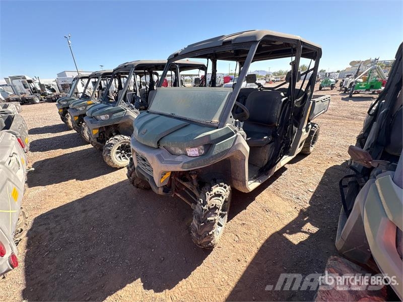 Can-am Defender 4x4 Utility Vehicle ماكينات منفعة عامة