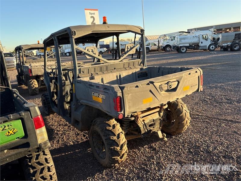 Can-am Defender 4x4 Utility Vehicle Arbeitsfahrzeuge