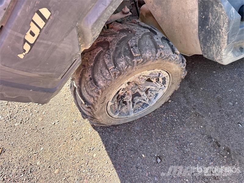 Can-am Defender 4x4 Utility Vehicle Pomoćne mašine