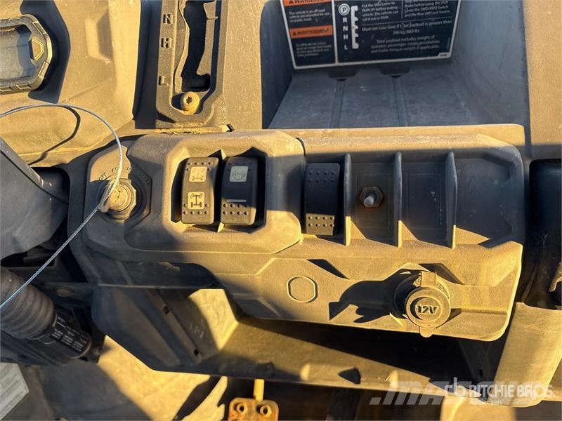 Can-am Defender 4x4 Utility Vehicle Arbeitsfahrzeuge