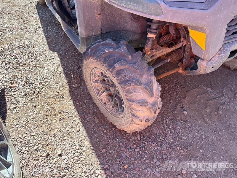 Can-am Defender 4x4 Utility Vehicle ماكينات منفعة عامة