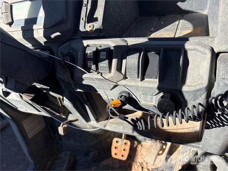 Can-am Defender 4x4 Utility Vehicle Utility machines