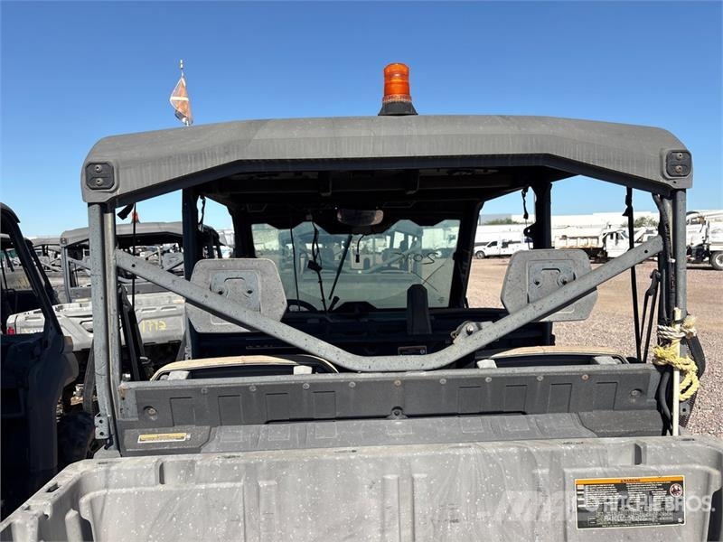 Can-am Defender 4x4 Utility Vehicle ماكينات منفعة عامة
