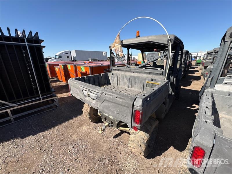 Can-am Defender 4x4 Utility Vehicle ماكينات منفعة عامة