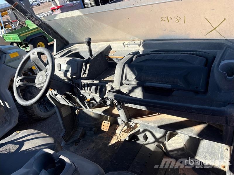Can-am Defender 4x4 Utility Vehicle Utility machines