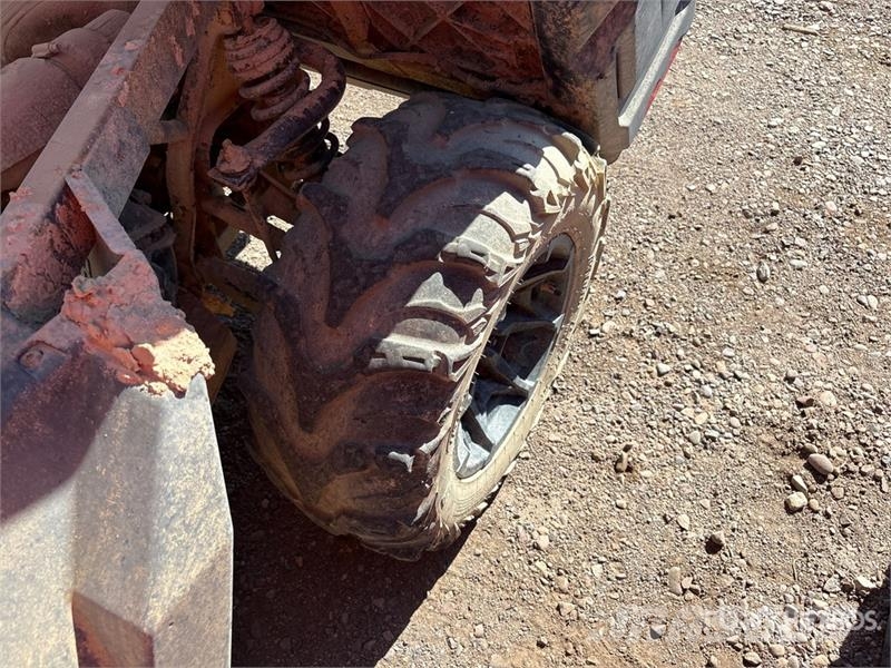 Can-am Defender 4x4 Utility Vehicle ماكينات منفعة عامة