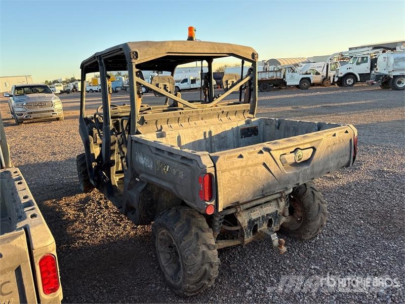 Can-am Defender 4x4 Utility Vehicle Arbeitsfahrzeuge