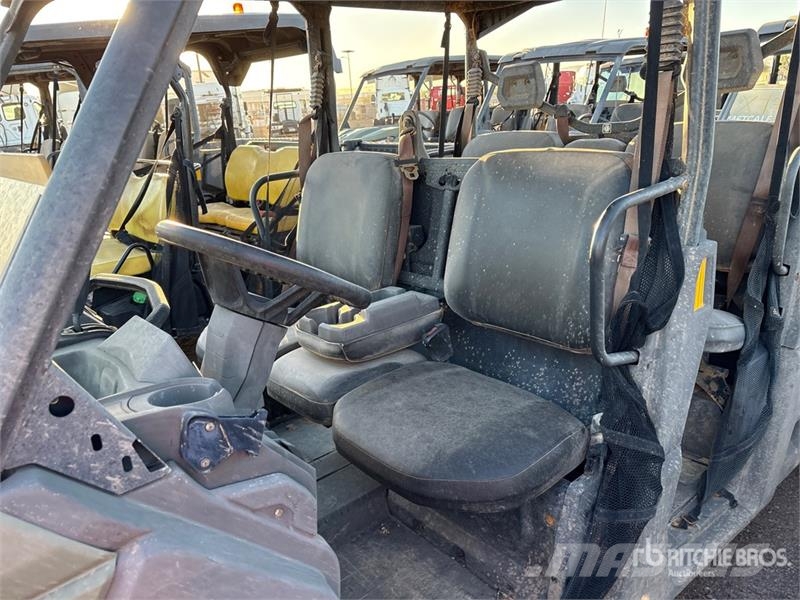 Can-am Defender 4x4 Utility Vehicle Arbeitsfahrzeuge