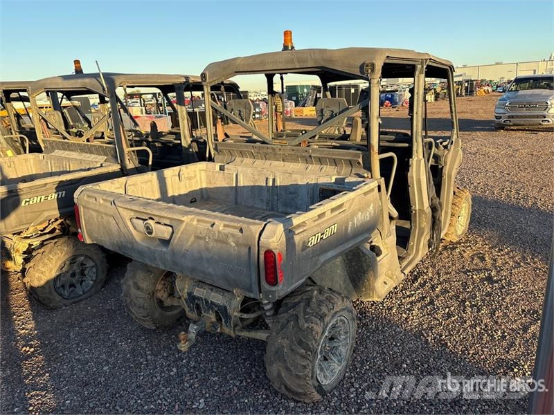Can-am Defender 4x4 Utility Vehicle Arbeitsfahrzeuge