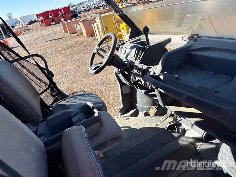 Can-am Defender 4x4 Utility Vehicle Utility machines