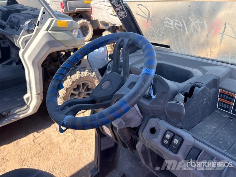 Can-am Defender 4x4 Utility Vehicle ماكينات منفعة عامة