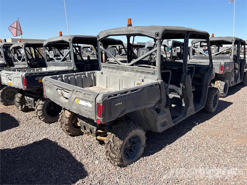 Can-am Defender 4x4 Utility Vehicle ماكينات منفعة عامة