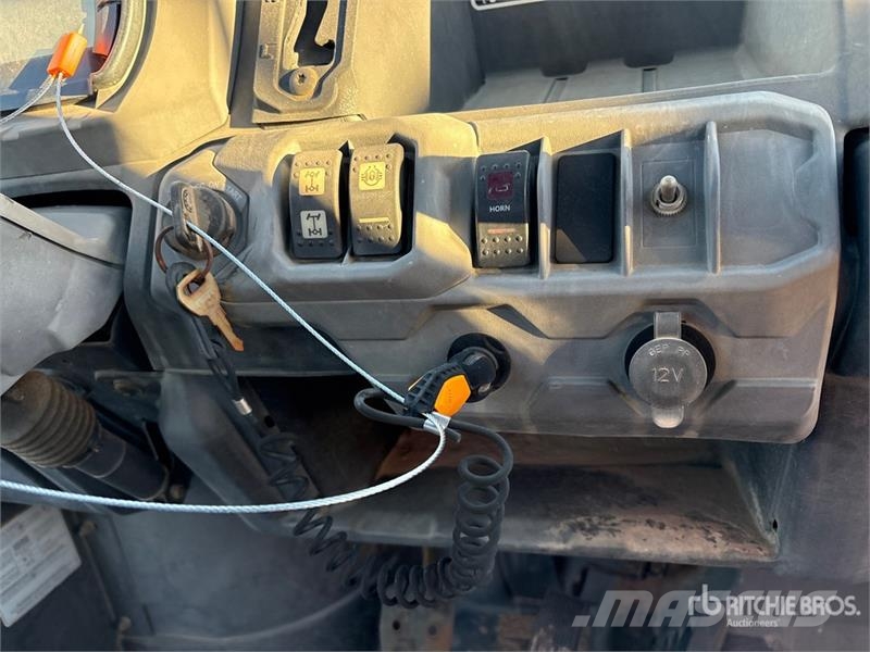 Can-am Defender 4x4 Utility Vehicle Arbeitsfahrzeuge