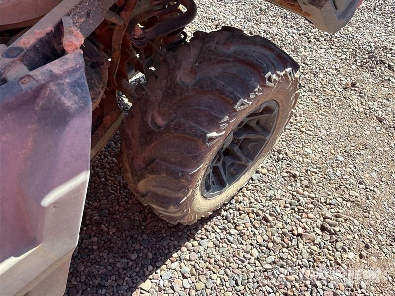 Can-am Defender 4x4 Utility Vehicle ماكينات منفعة عامة