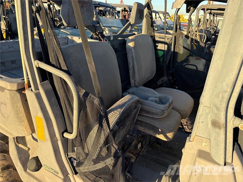 Can-am Defender 4x4 Utility Vehicle Arbeitsfahrzeuge
