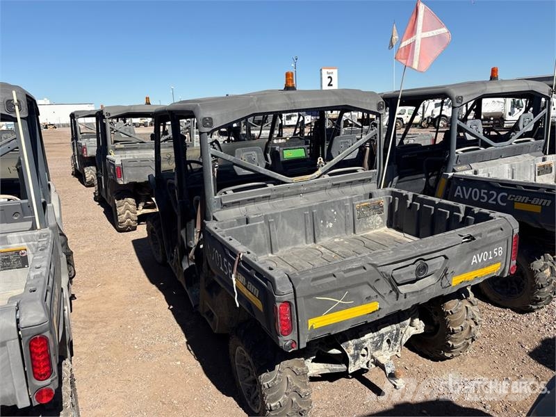 Can-am Defender 4x4 Utility Vehicle ماكينات منفعة عامة