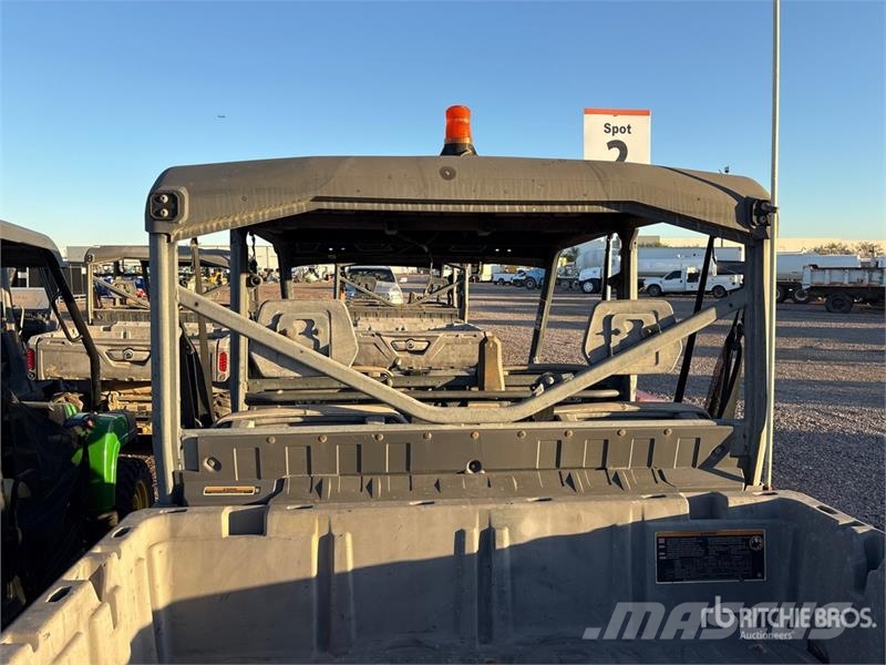 Can-am Defender 4x4 Utility Vehicle Arbeitsfahrzeuge