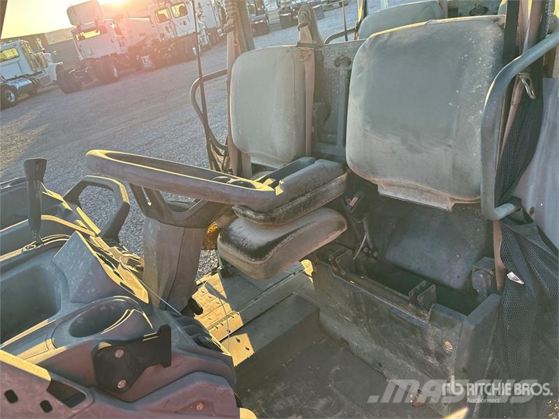 Can-am Defender 4x4 Utility Vehicle Arbeitsfahrzeuge