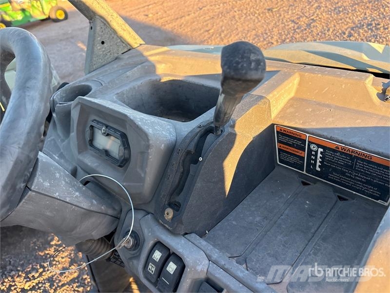 Can-am Defender 4x4 Utility Vehicle Arbeitsfahrzeuge