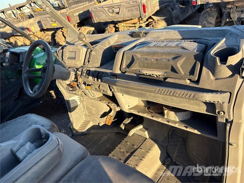 Can-am Defender 4x4 Utility Vehicle Arbeitsfahrzeuge