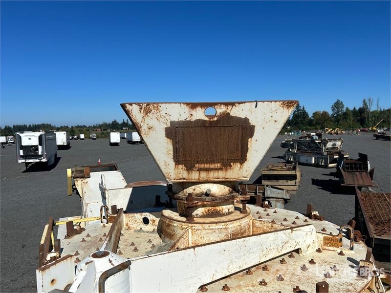  Canica 2000 Portable Vertical Shaft Impact Crusher 廢棄物/回收與採石設備備件