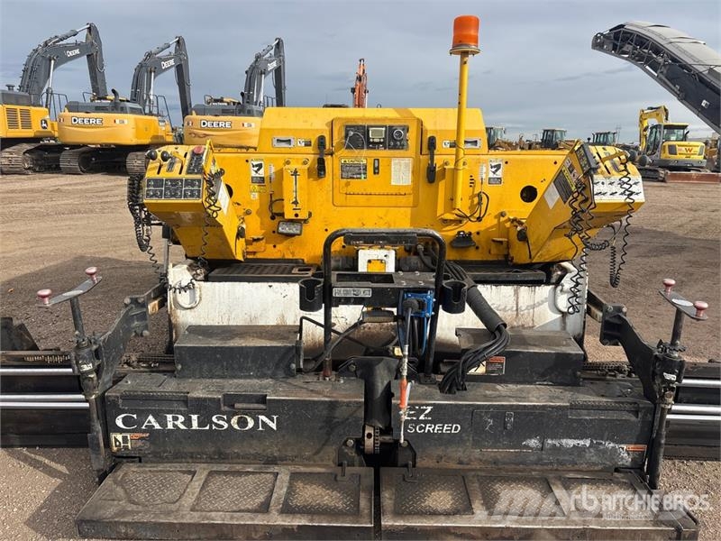 Carlson CP100 Track Asphalt Paver 아스팔트 포장장비