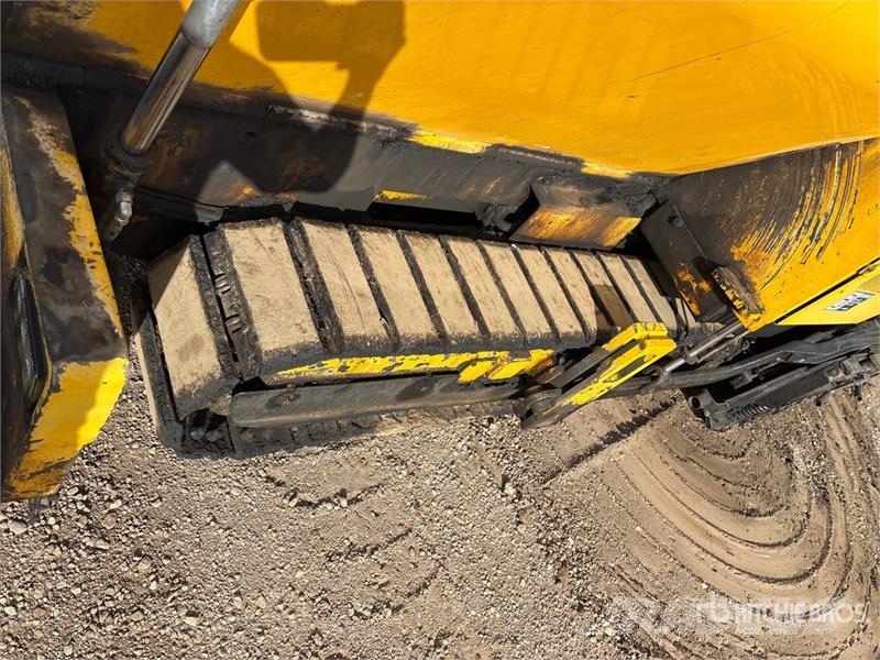 Carlson CP100 Track Asphalt Paver 아스팔트 포장장비
